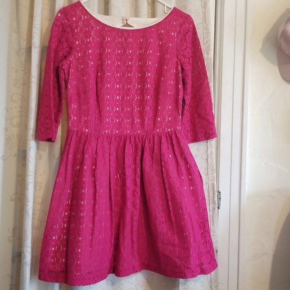 Lilly Pulitzer Dresses & Skirts - Lilly Pulitzer magenta pink lace dress Lilly Pulitzer Dresses & Skirts - Lilly Pulitzer magenta pink lace dress